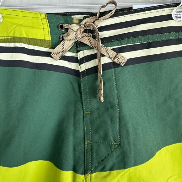 Patagonia Wavefarer 21” Board Shorts Men’s 30 No Stretch Side Pocket Cinch Fly - Picture 2 of 9